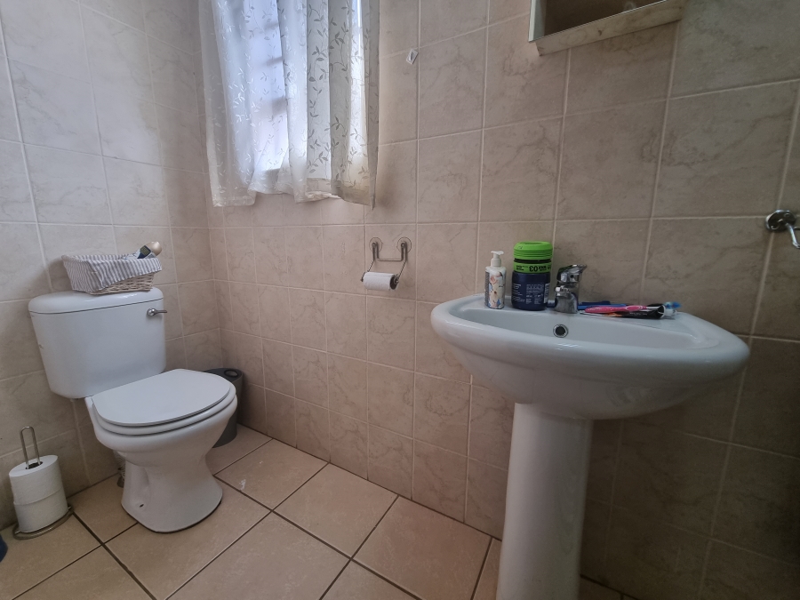 3 Bedroom Property for Sale in Hillcrest Northern Cape